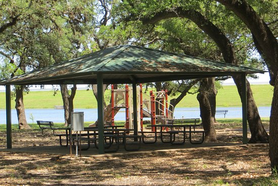 Leander Texas Devine Lake Park